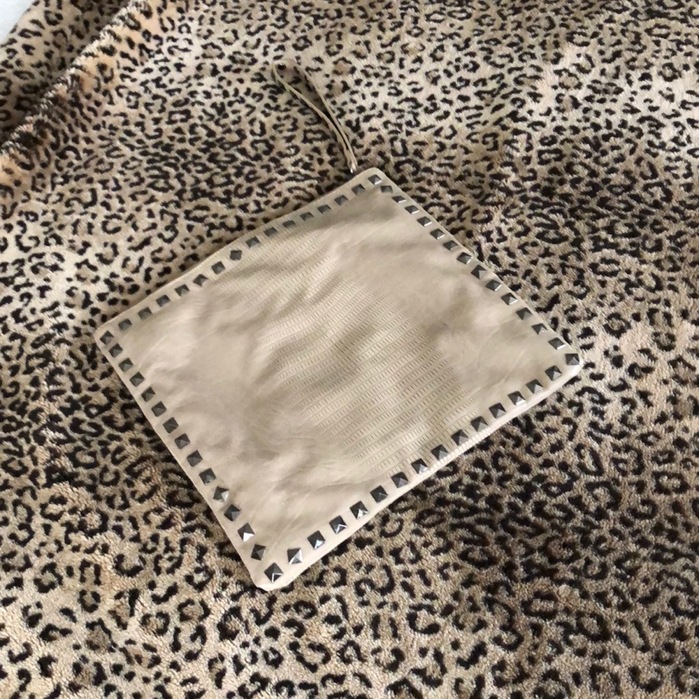 Galian wristlet